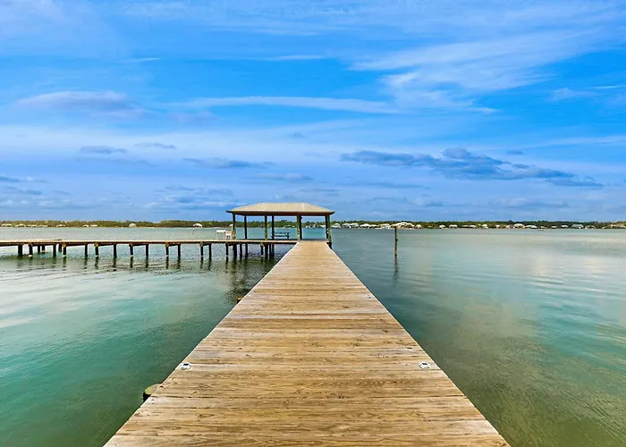 Holiday home Open And Elegant With Access Shared Pool Boat & Fishing Pier Gulf Shores
