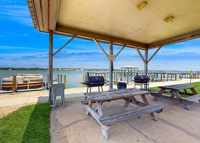 Open And Elegant With Access Shared Pool Boat & Fishing Pier *