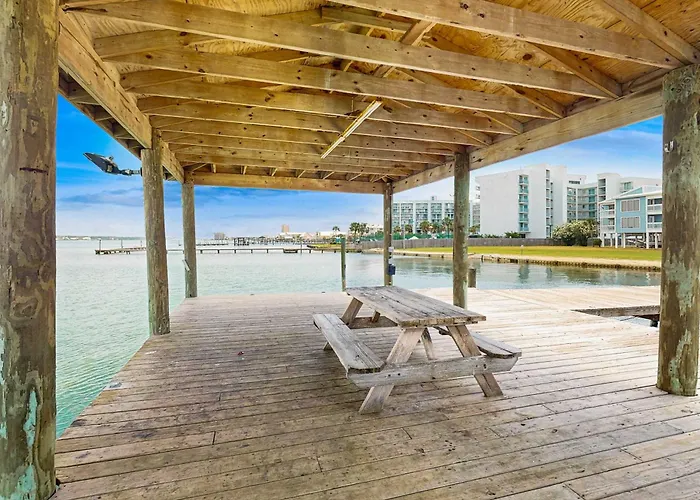 Open And Elegant With Access Shared Pool Boat & Fishing Pier Gulf Shores