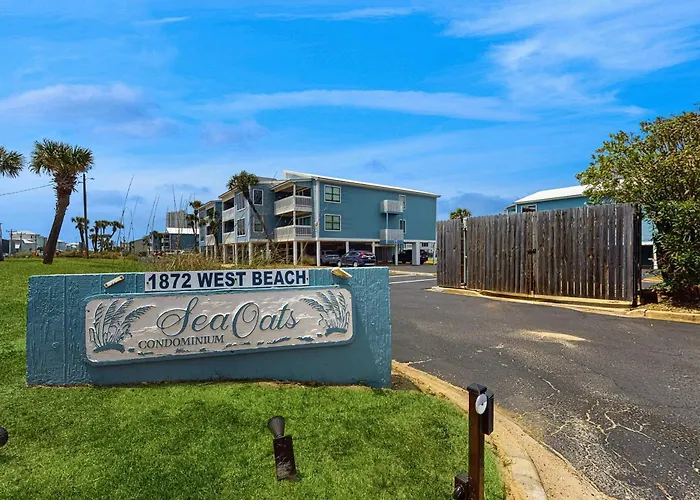 Open And Elegant With Access Shared Pool Boat & Fishing Pier