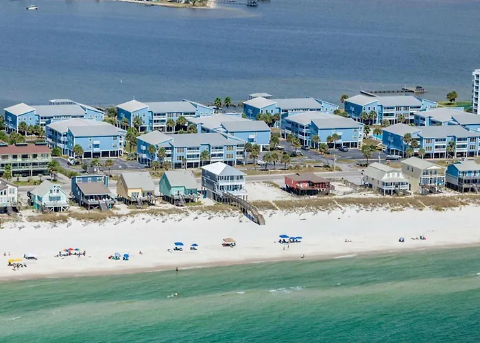 Open And Elegant With Access Shared Pool Boat & Fishing Pier Holiday home *